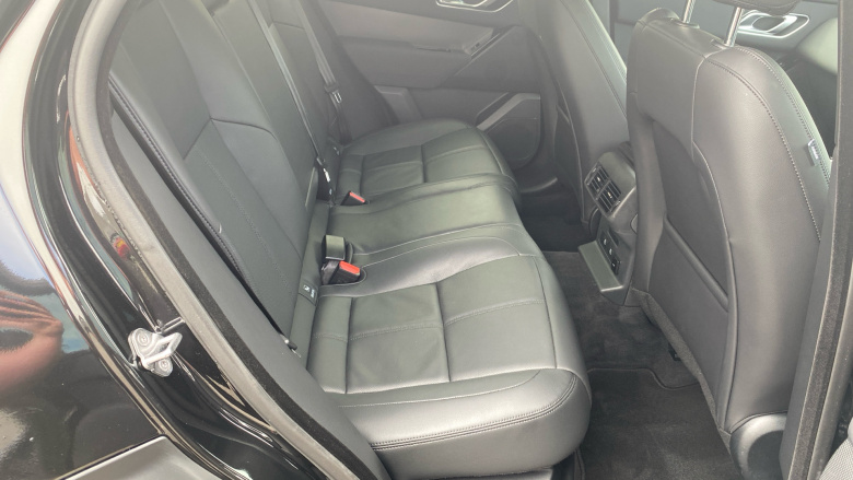 Land Rover Range Rover Velar 2.0 D200 MHEV Dynamic SE 5dr Auto Diesel Estate